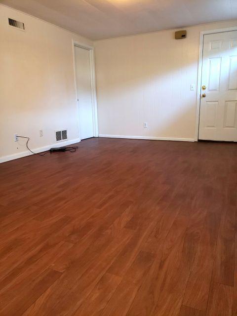 516 1 2 Avenue E – photo 3
