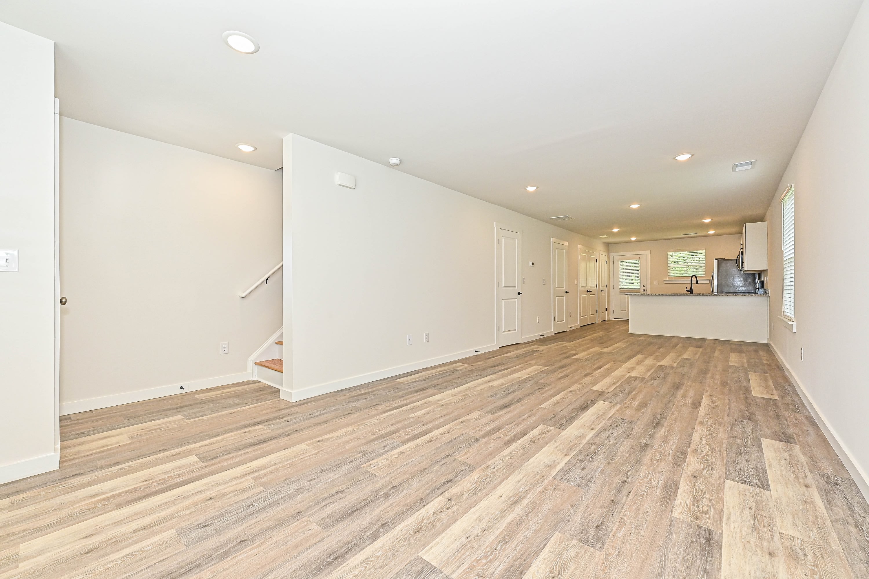 504 12th Avenue Northeast – photo 4