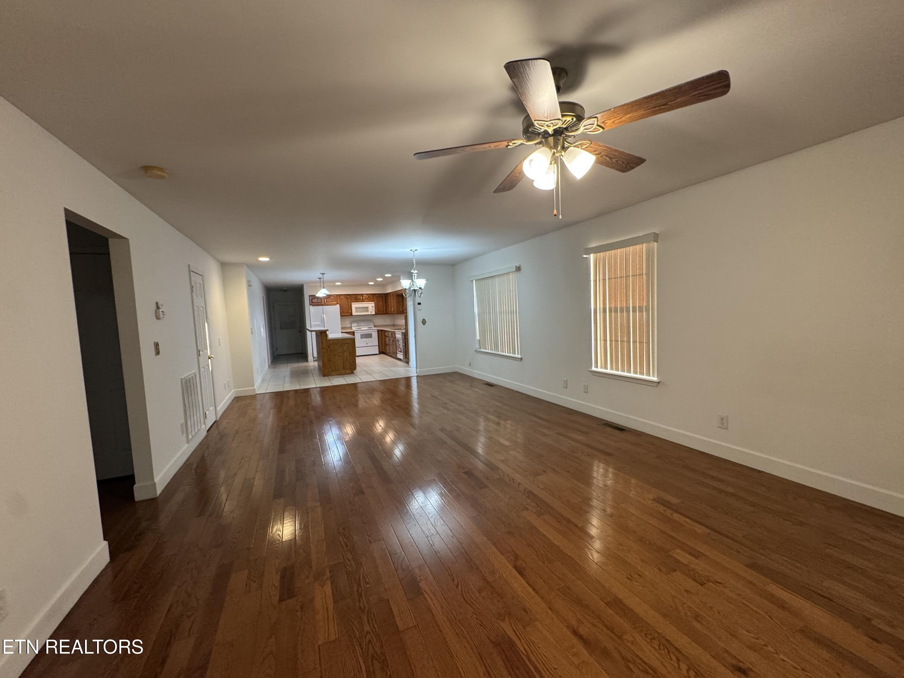 715 Gloucester Ave – photo 5