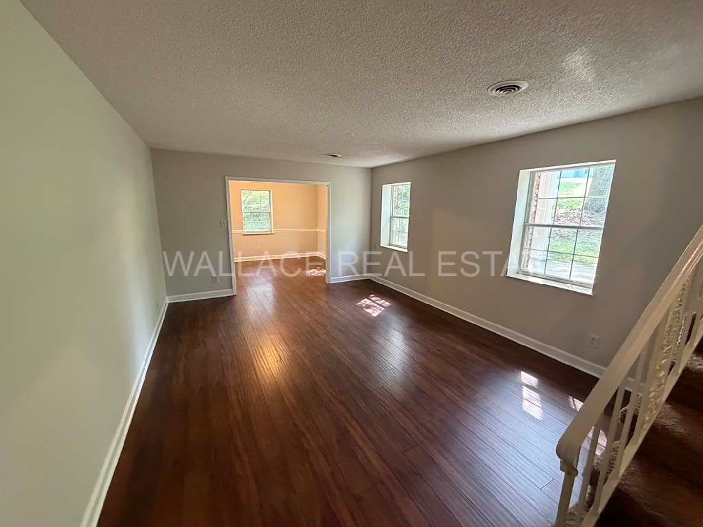NEW RENTAL RATE...FARRAGUT LIVING OFFERING 4 BEDROOMS AND 3.5 BATHS WITH NICE SUN PORCH – photo 4