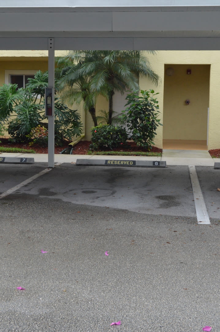 Condo In North Naples 2 Bed 1 Bath – photo 1