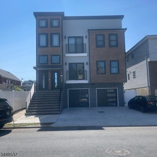 1297 Avy St – photo 1