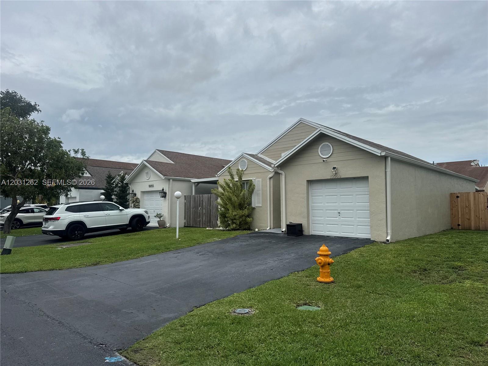 10049 Sw 222nd St – photo 5