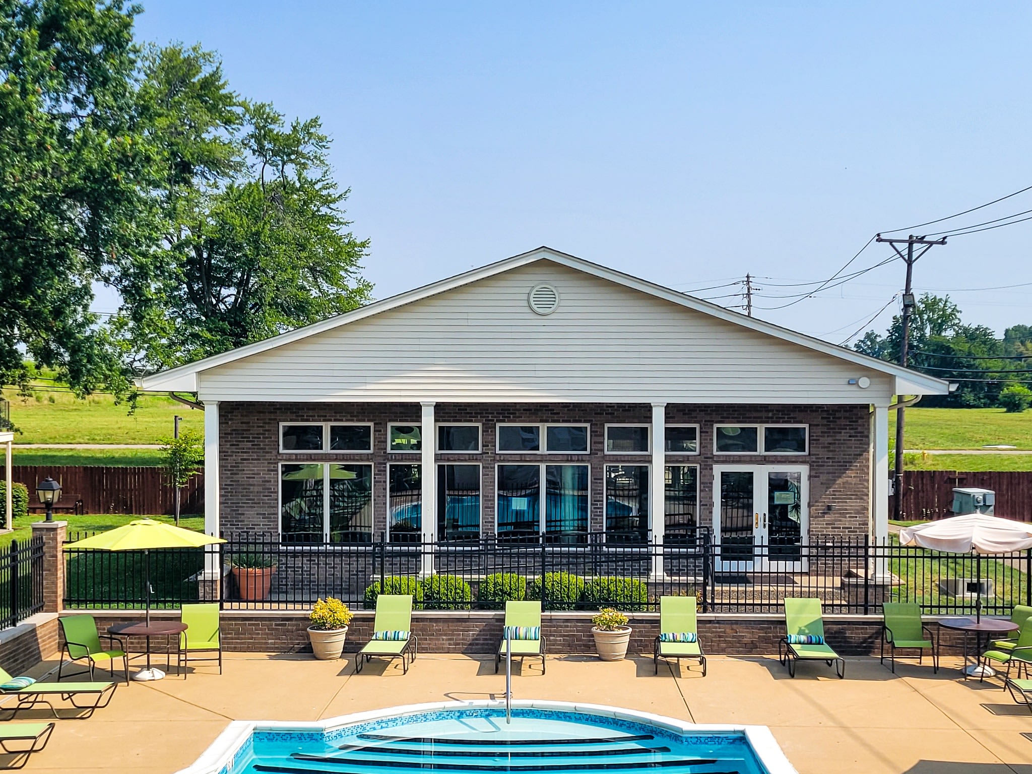 Tanglewood Apartments – photo 3