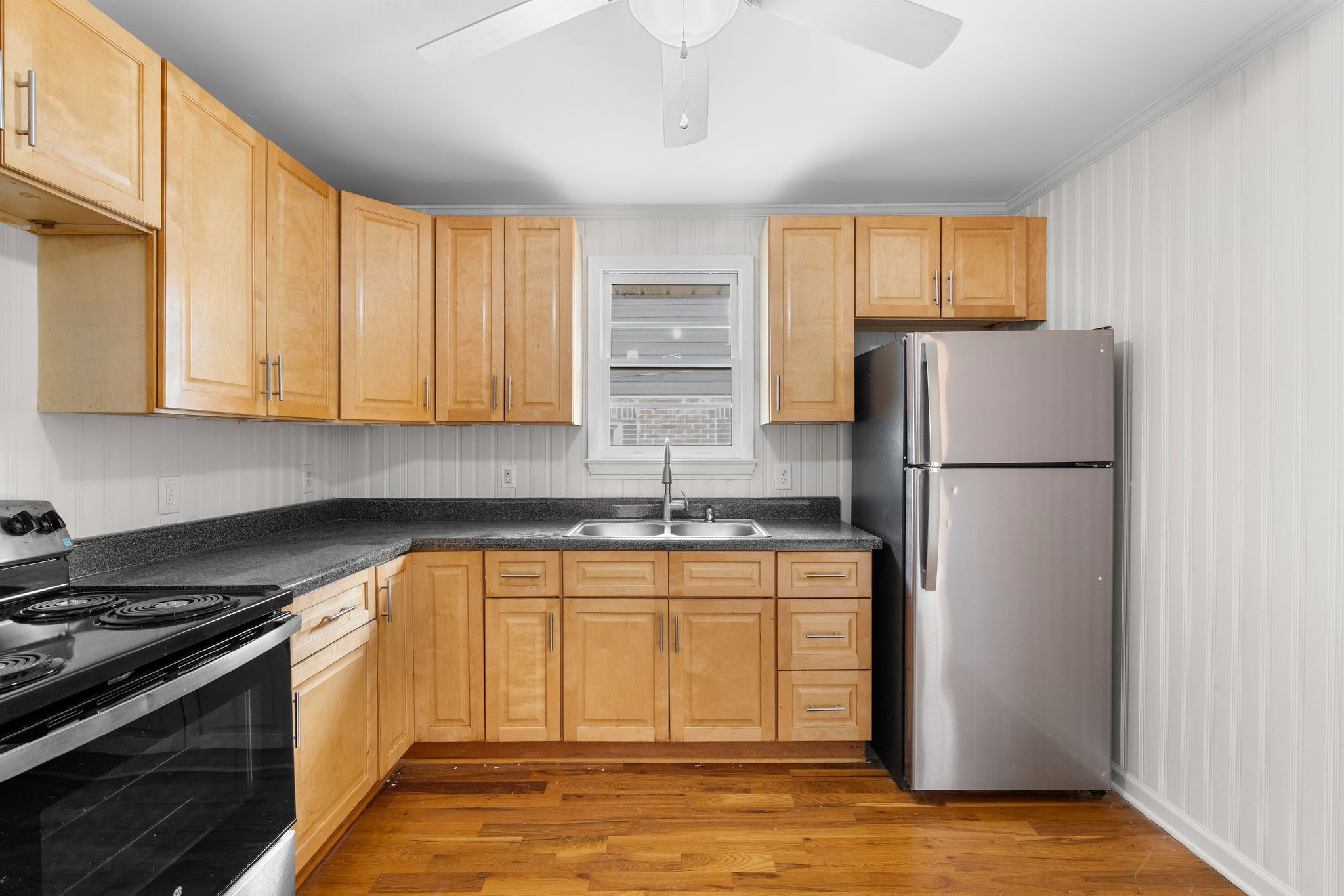 1036 Seymour Avenue – photo 3