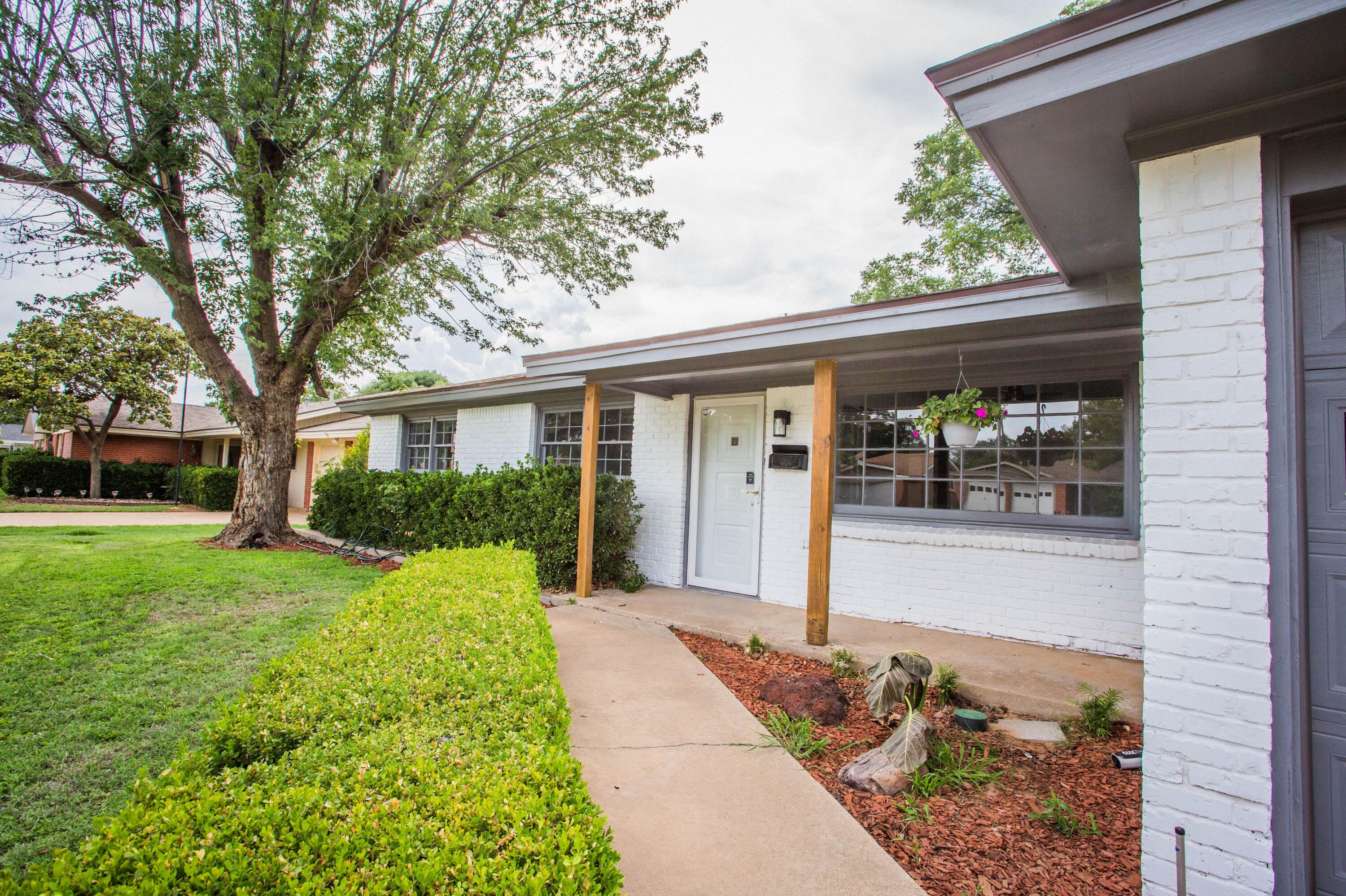 6114 Nashville Avenue – photo 2
