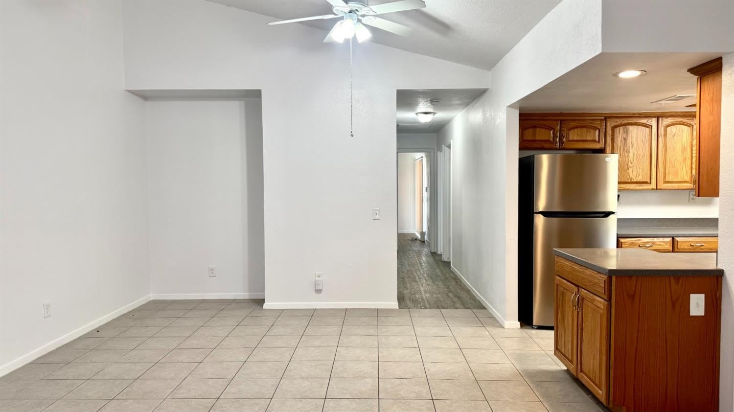 665 S Coalinga Street – photo 3