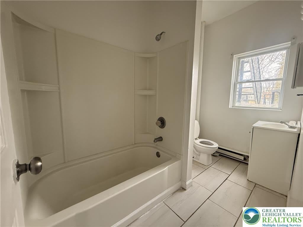 425 W Liberty Street – photo 5