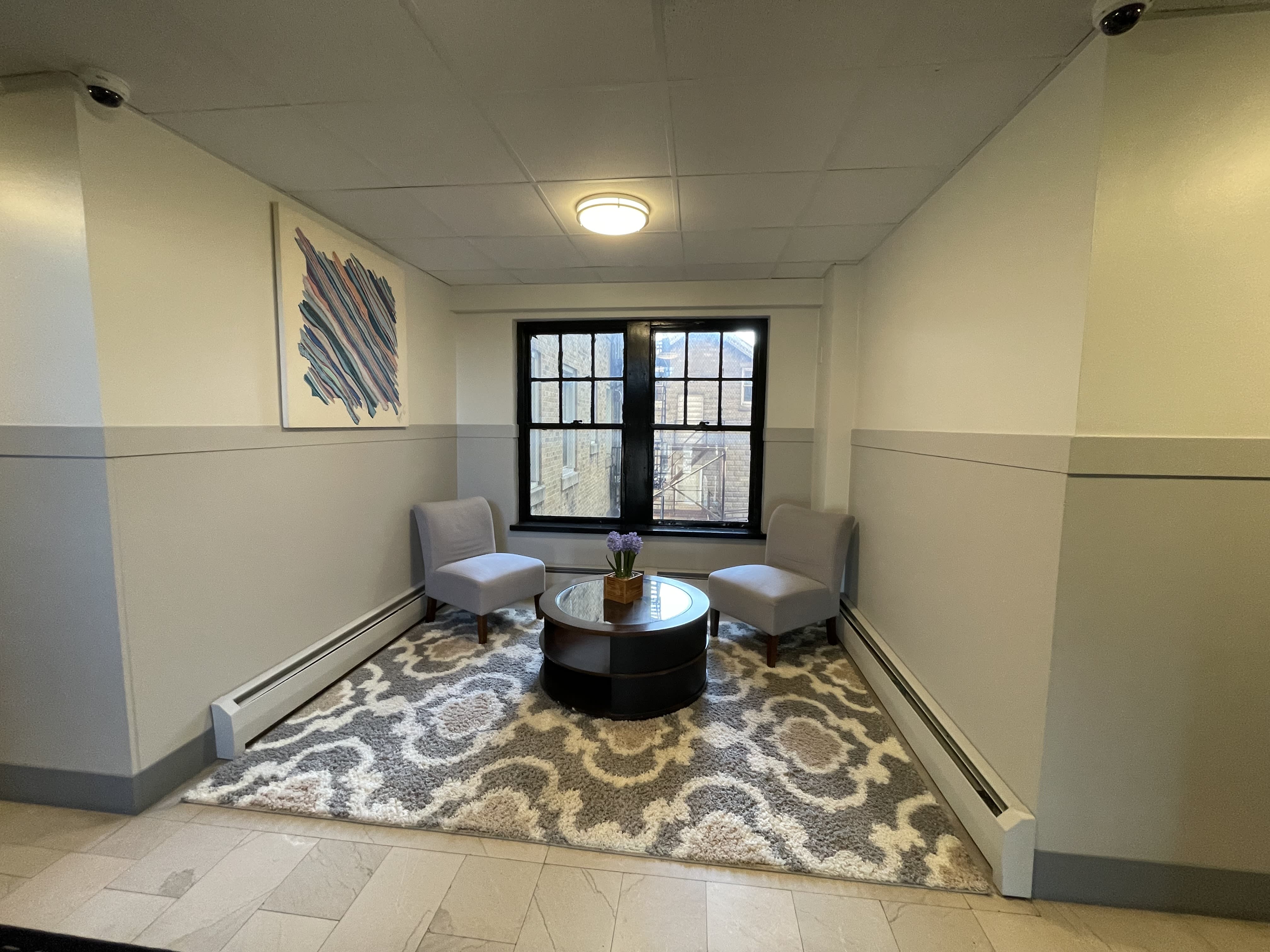 225 Golden Hill St – photo 4