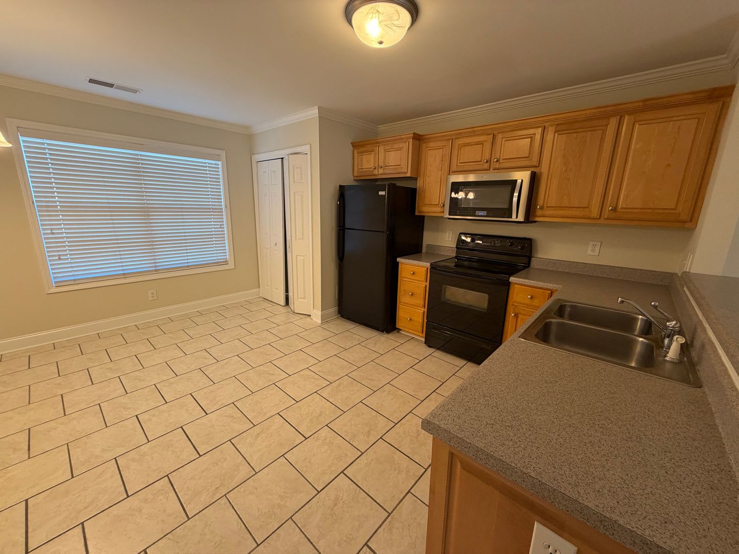 105 Whitehead Rd. A-10 – photo 4