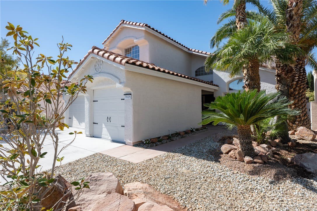 7825 Desert Bell Avenue – photo 2