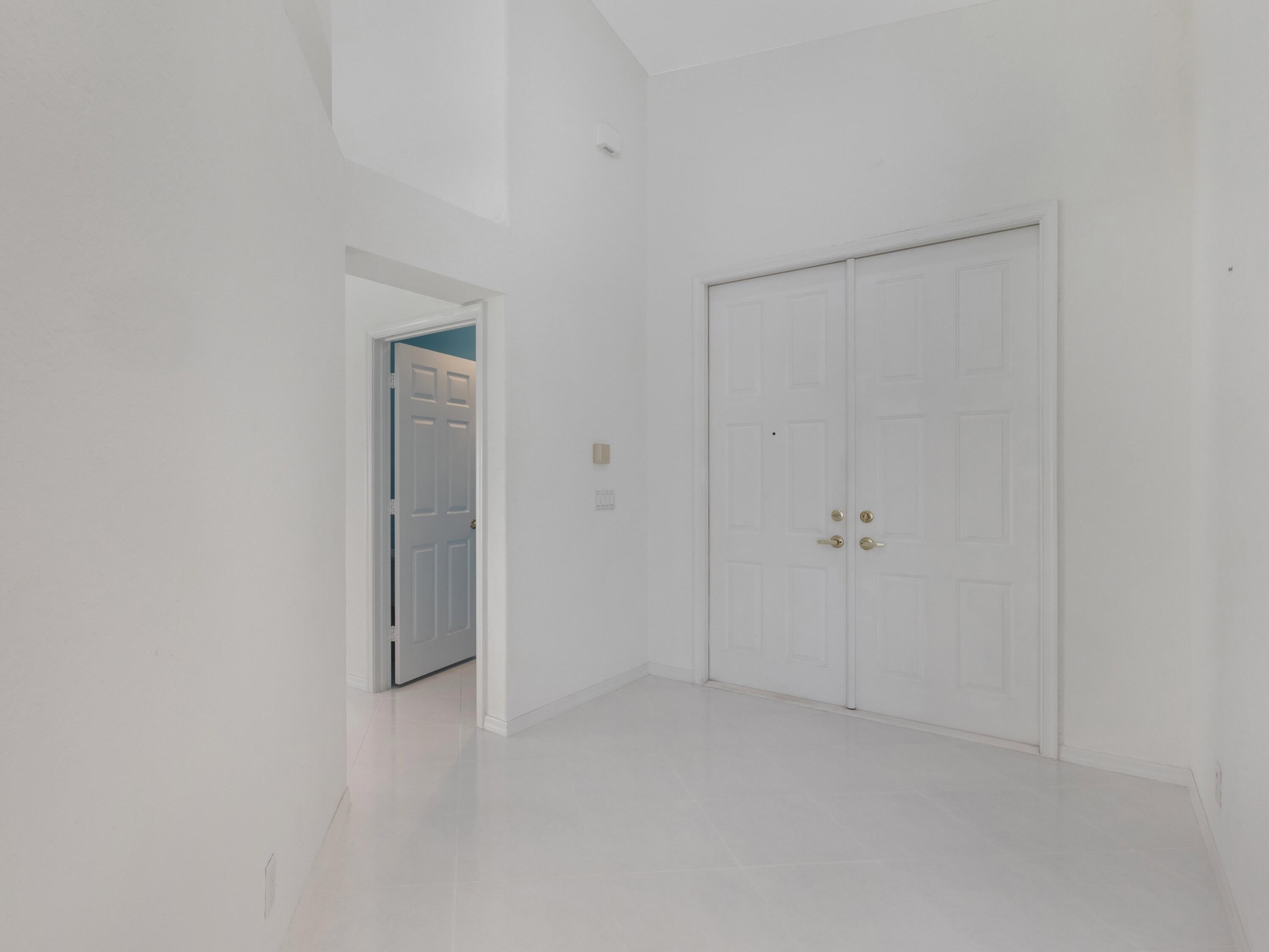 5279 Brookview Drive – photo 5
