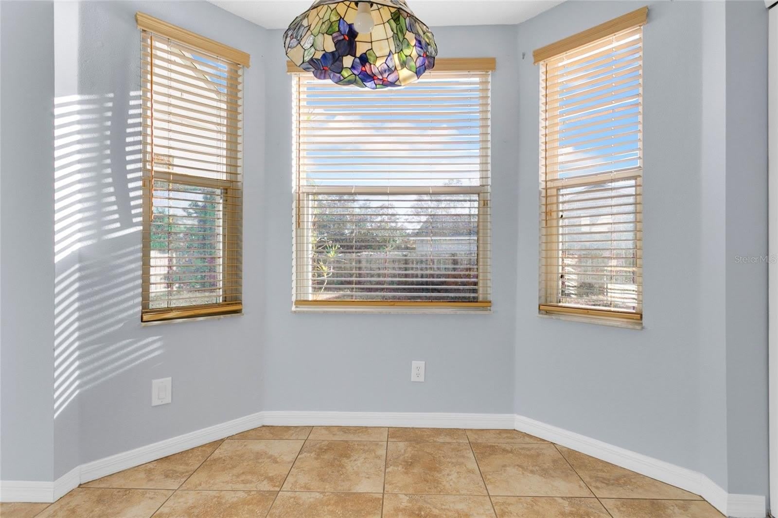 8102 COUNTRY RUN Parkway – photo 5