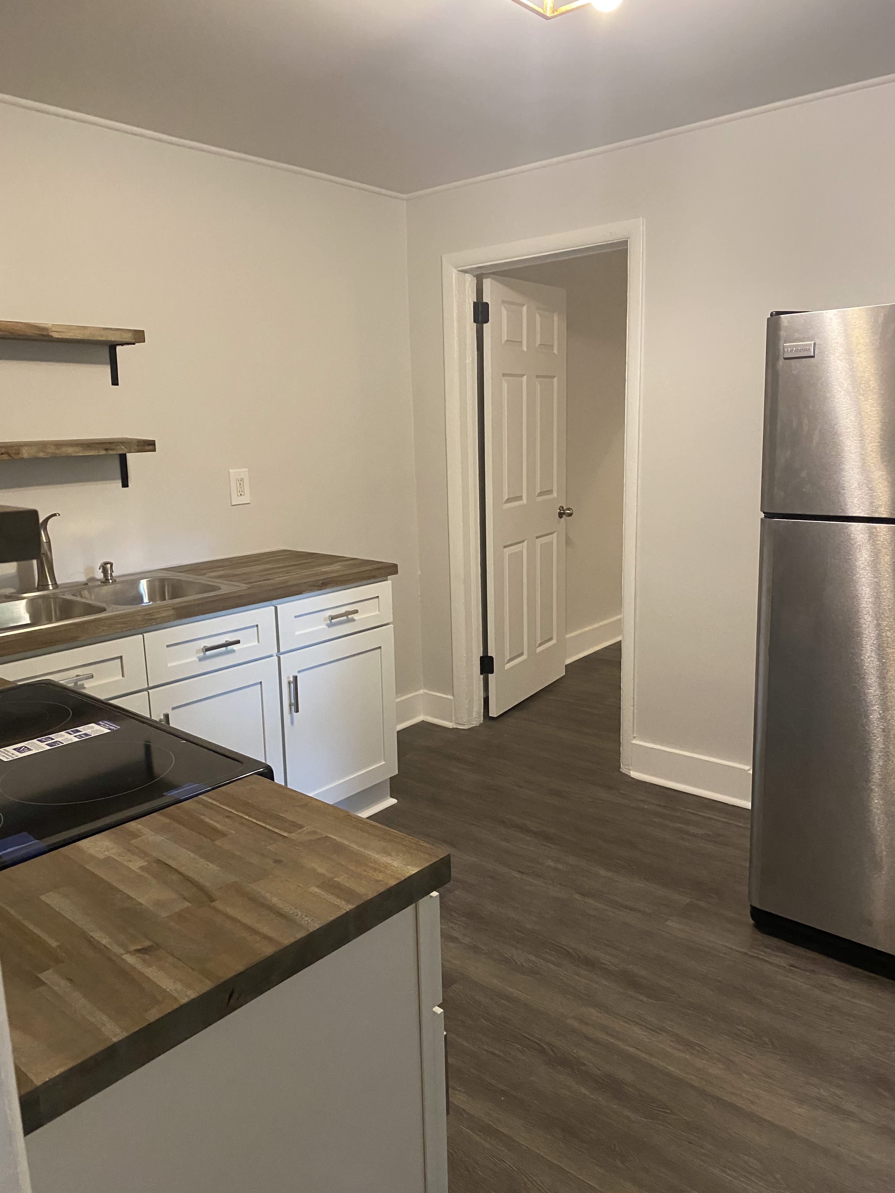3128 Ridge Avenue – photo 4