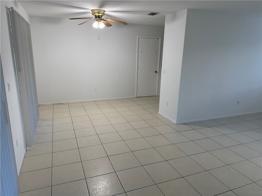 2205 15th Avenue SW – photo 3