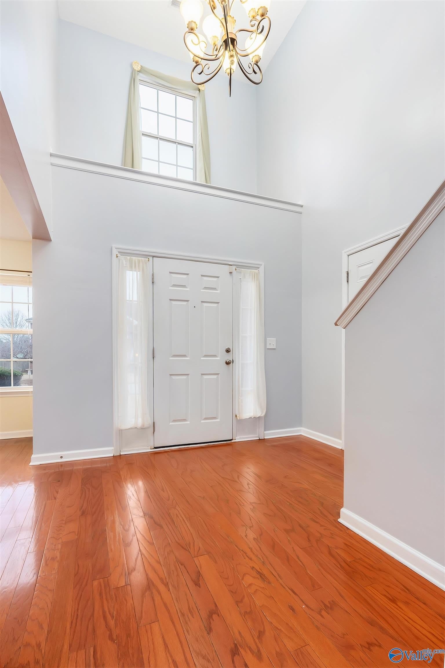 117 Vancouver Road – photo 2