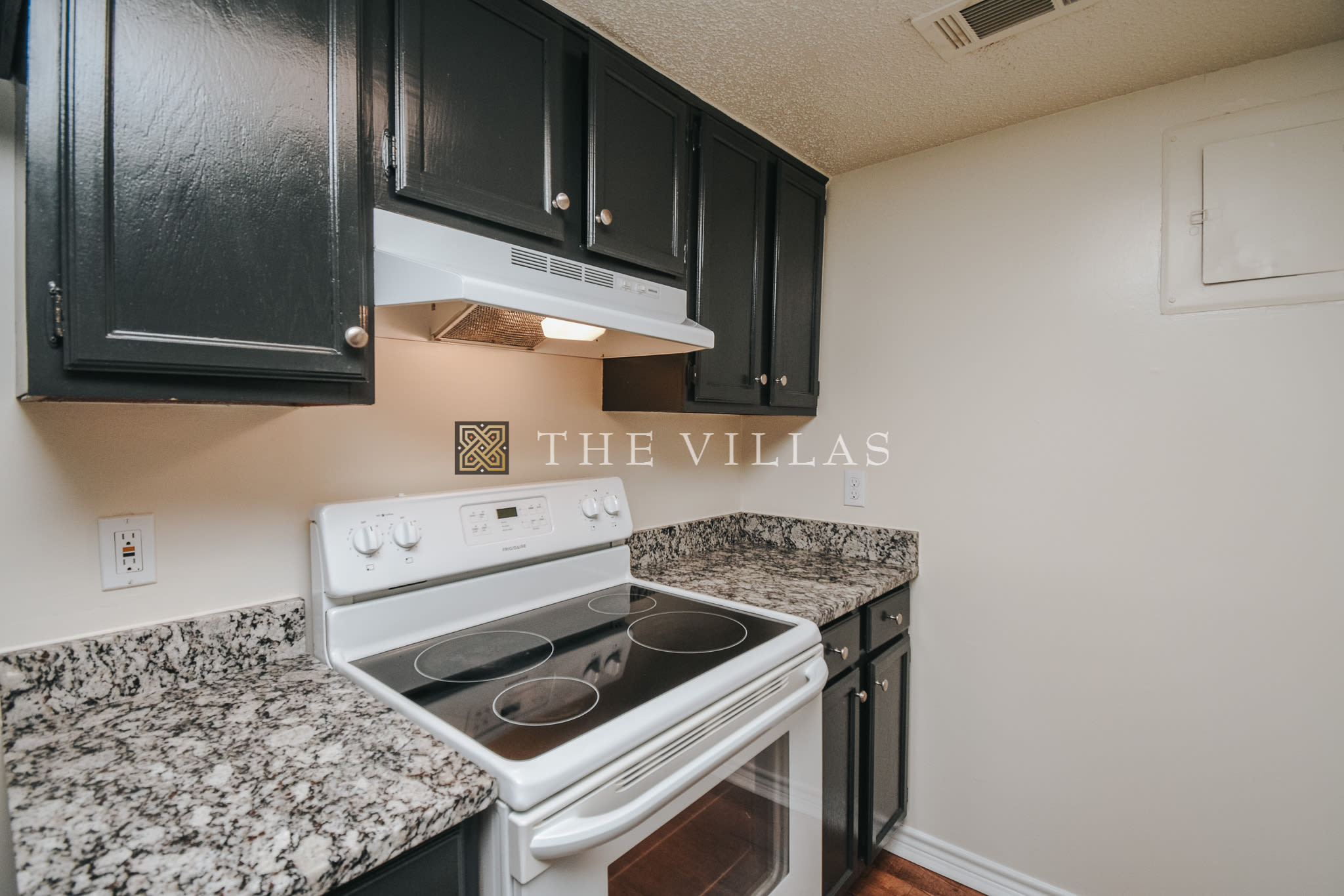 324 Costa Del Oro St – photo 5