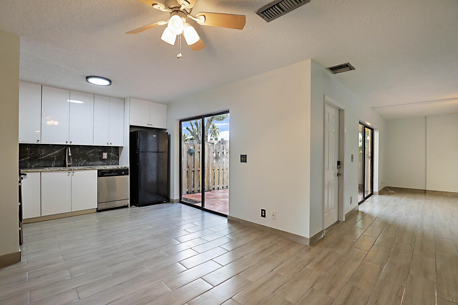 253 Woodland Road – photo 3