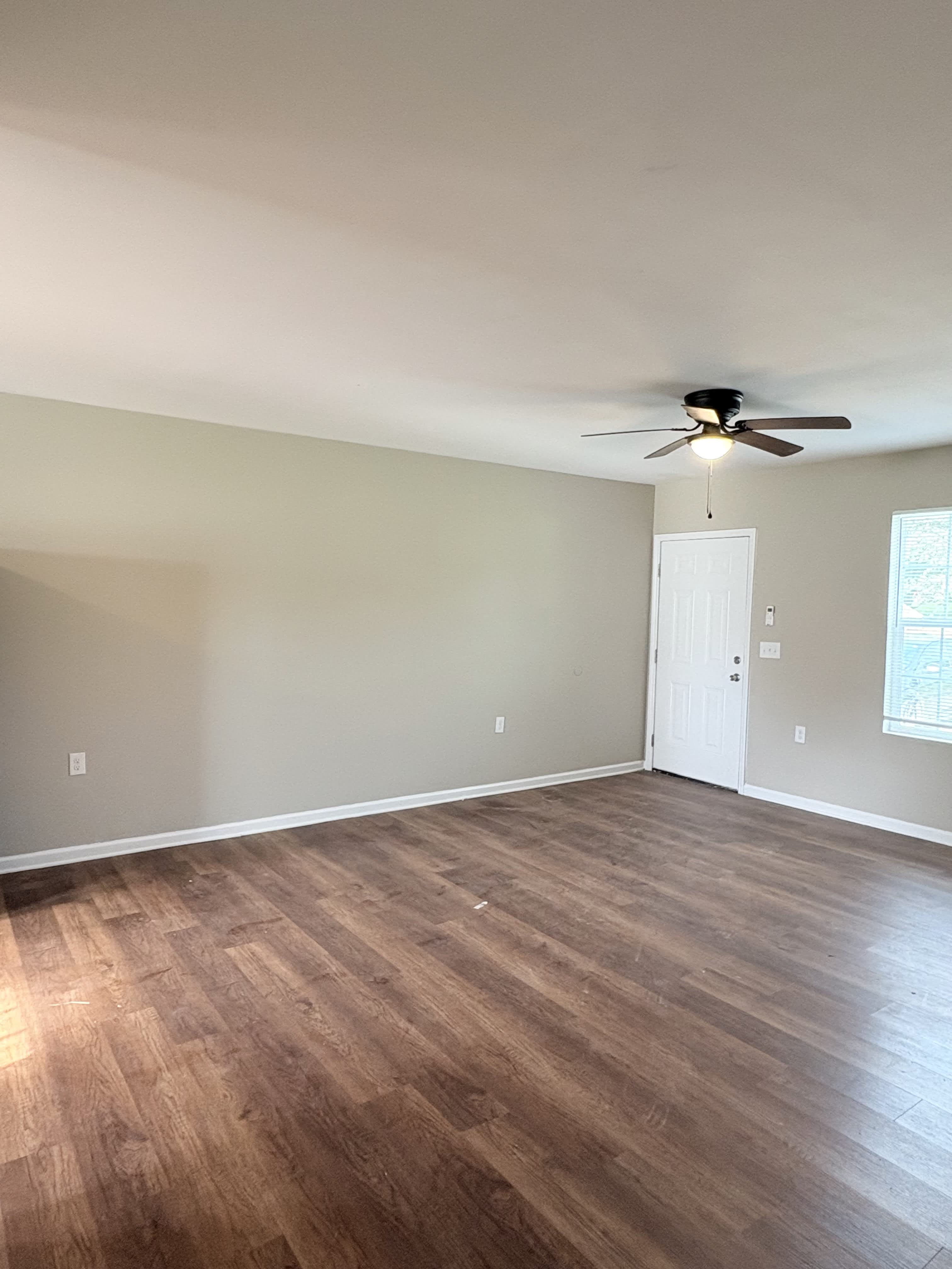 520 Bryant St – photo 3