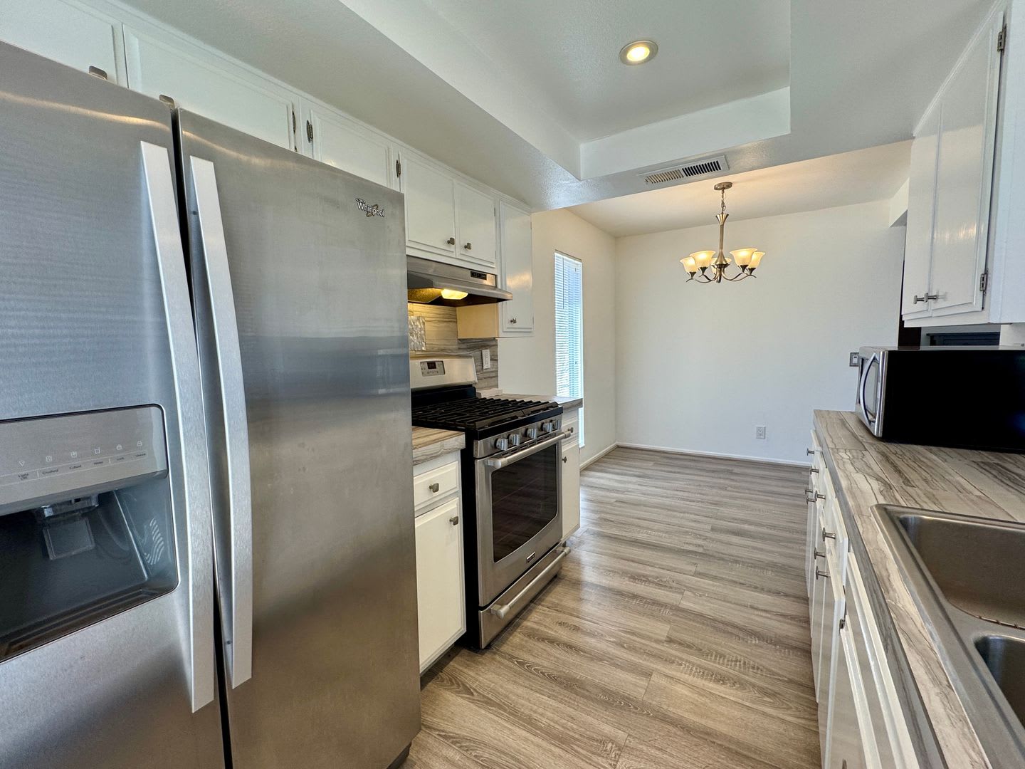 Upgraded 2 Bedroom 1 Bath Condo In Casa Del Cerro Central A C Pool – photo 5