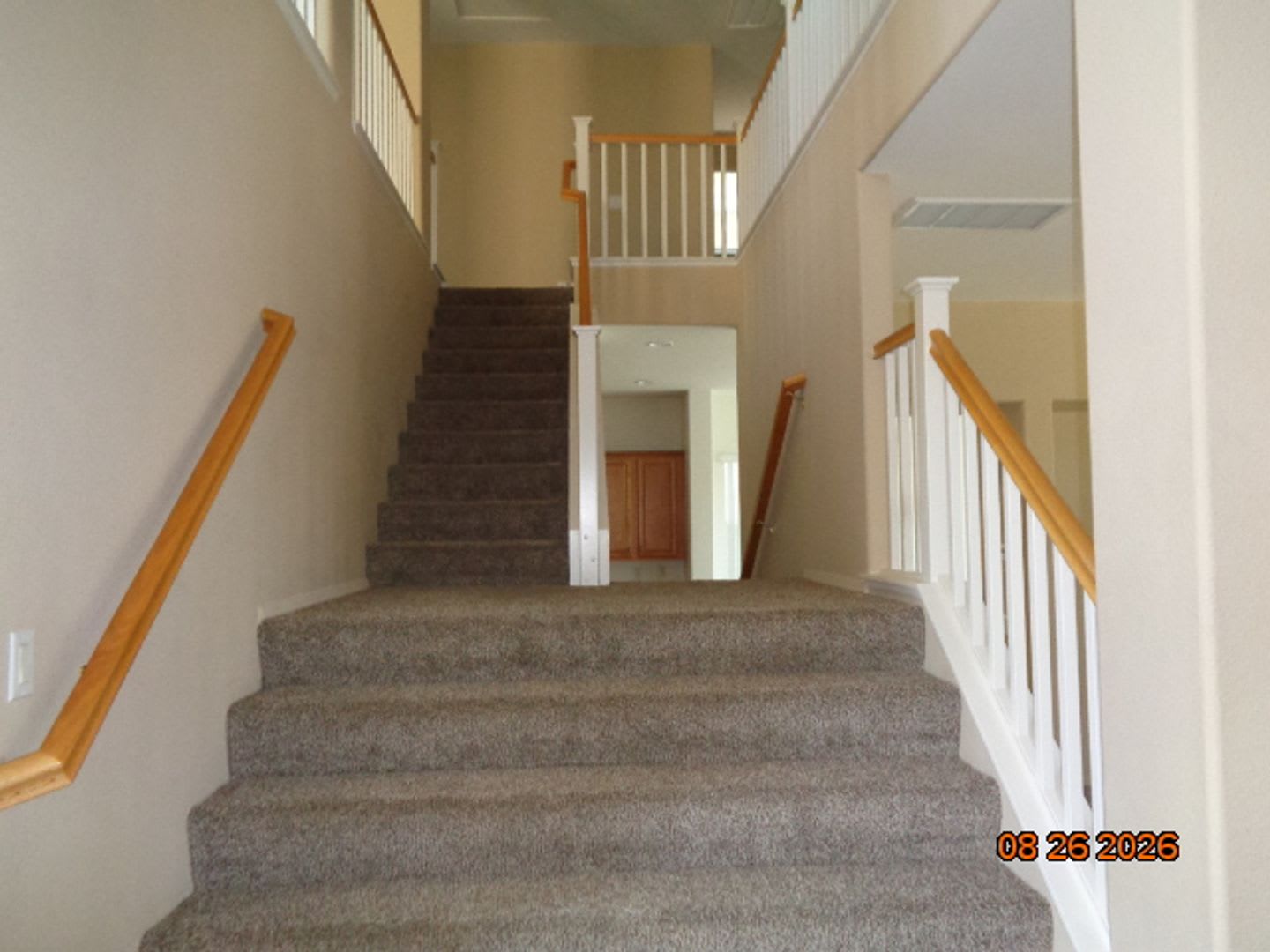 Large 4 Bedroom in the Bella Vista Tract offering 3437 sq. ft. – photo 4