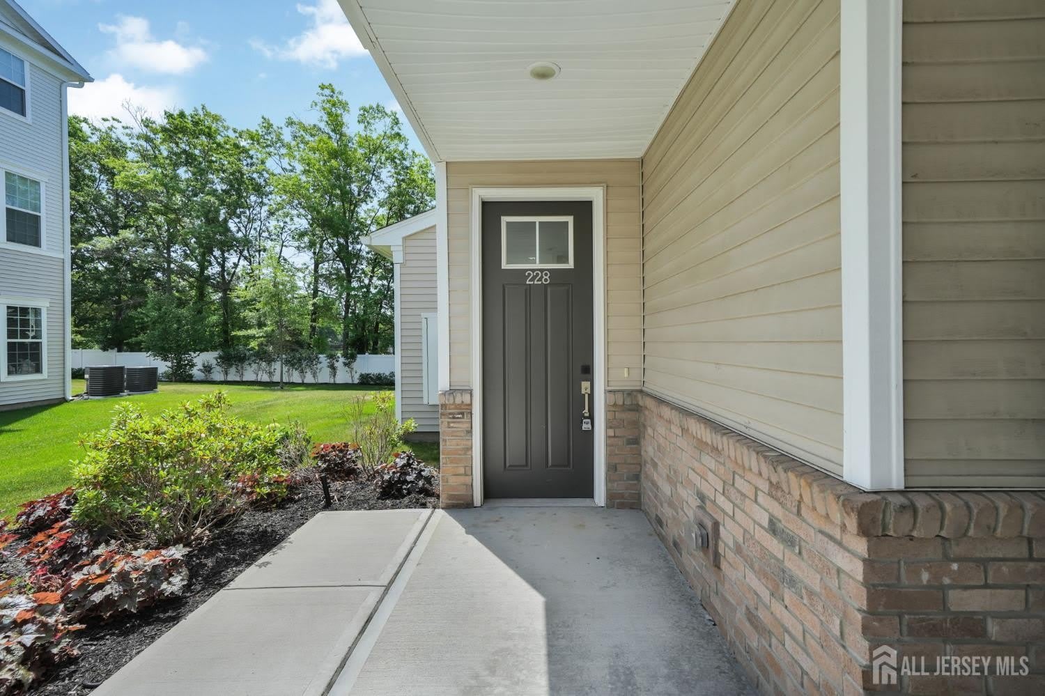 228 Park Lane – photo 3