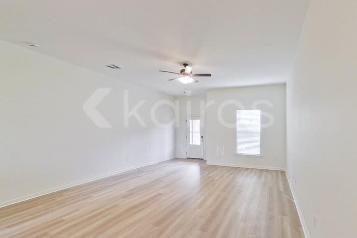 101 Salvat Drive – photo 2