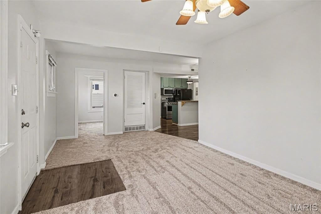 1725 Saint Catherine Street – photo 3