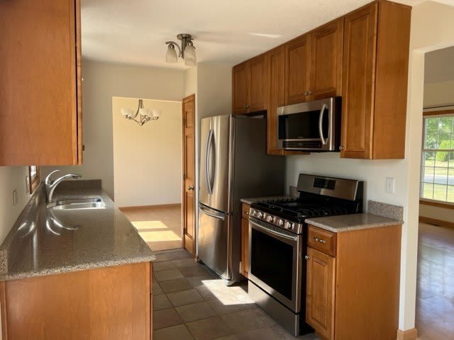2135 Derby Court – photo 5