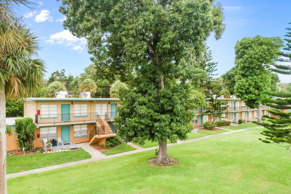 Park Apartments – photo 4