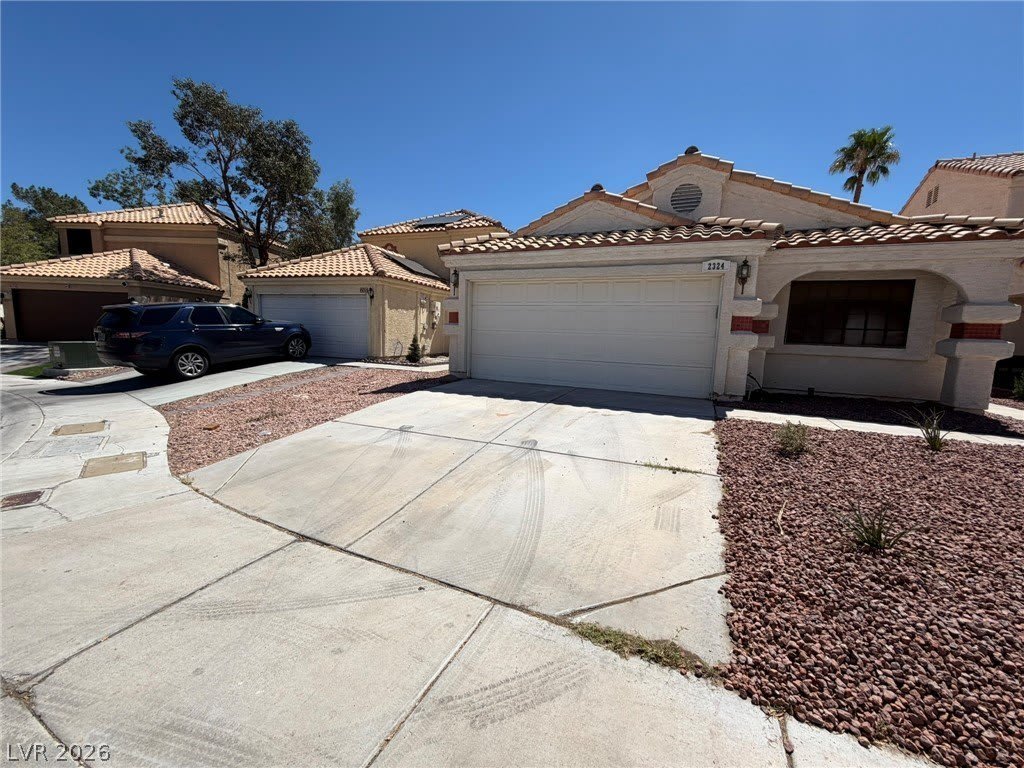 2324 Chapman Hill Drive – photo 2