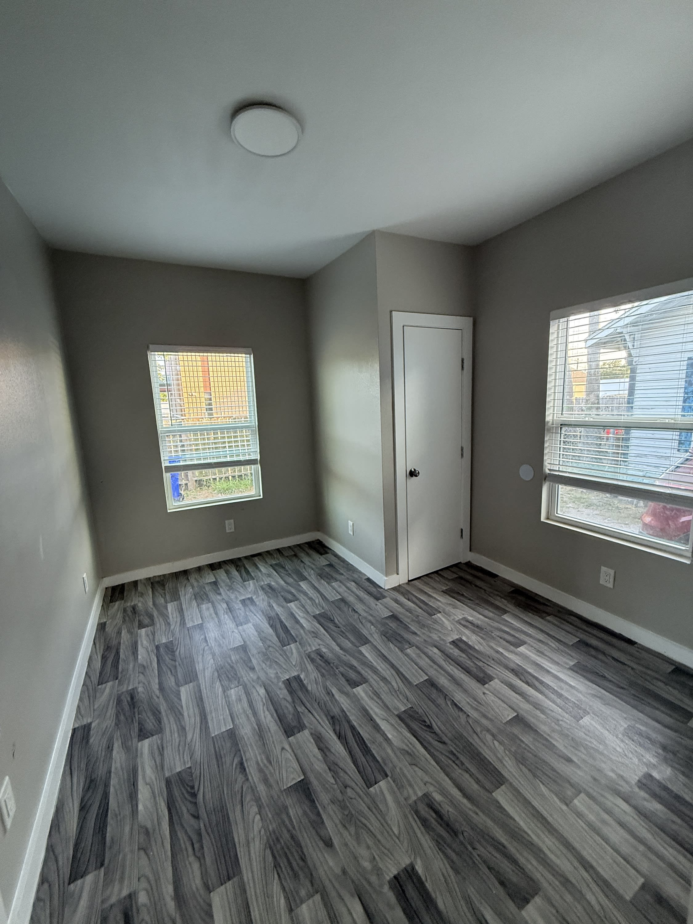 1133 South Brownlee Boulevard – photo 2