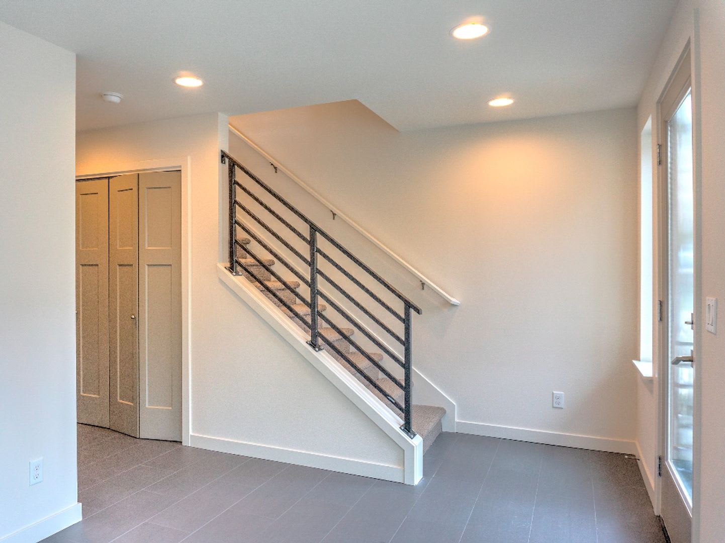 2Bd/1.75Ba Seattle Townhome – photo 2