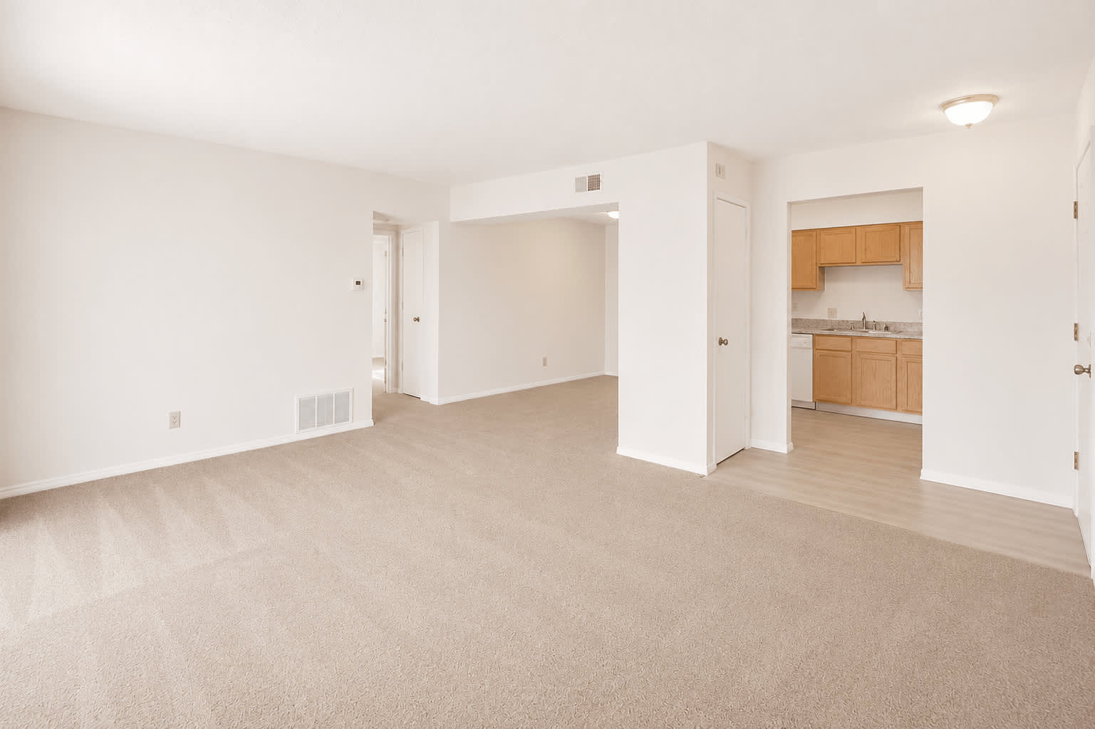 Waterstone Place Apartments – photo 1