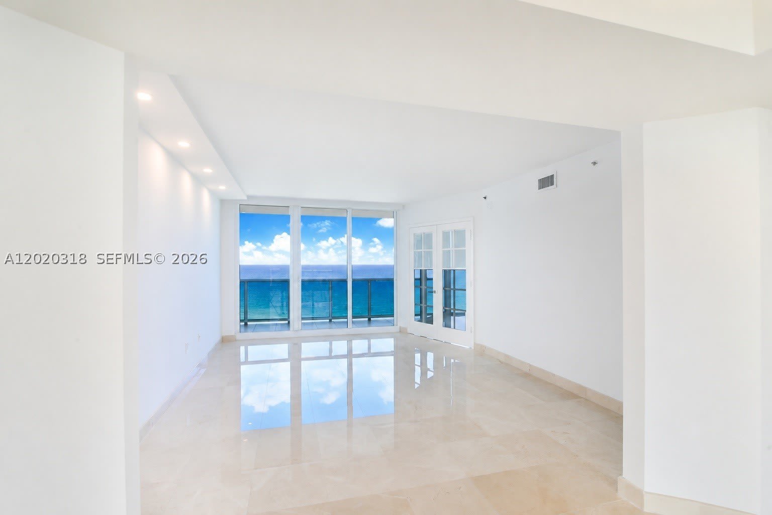 19333 Collins Ave – photo 5
