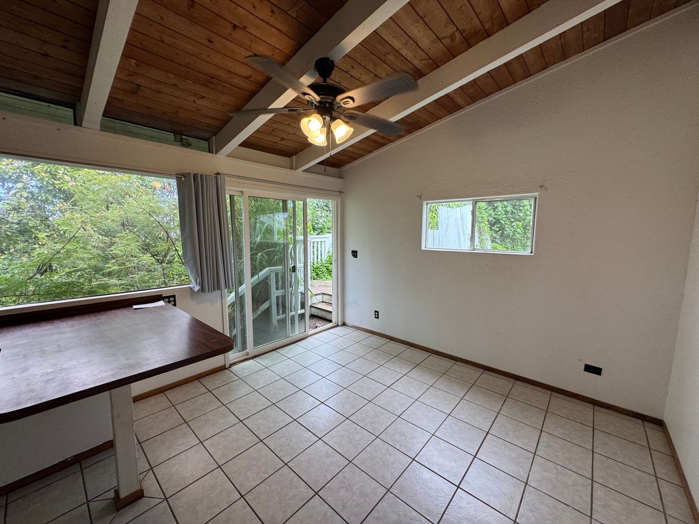 Rustic Haiku 1 bedroom 1 bath unit – photo 3
