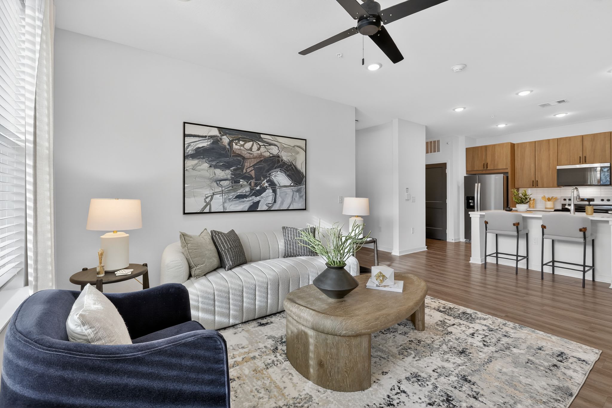 Switch Luxury Living – photo 5
