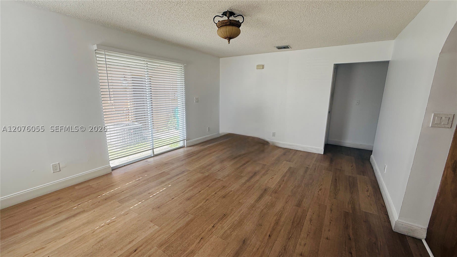 230 NW 7th Ave – photo 5