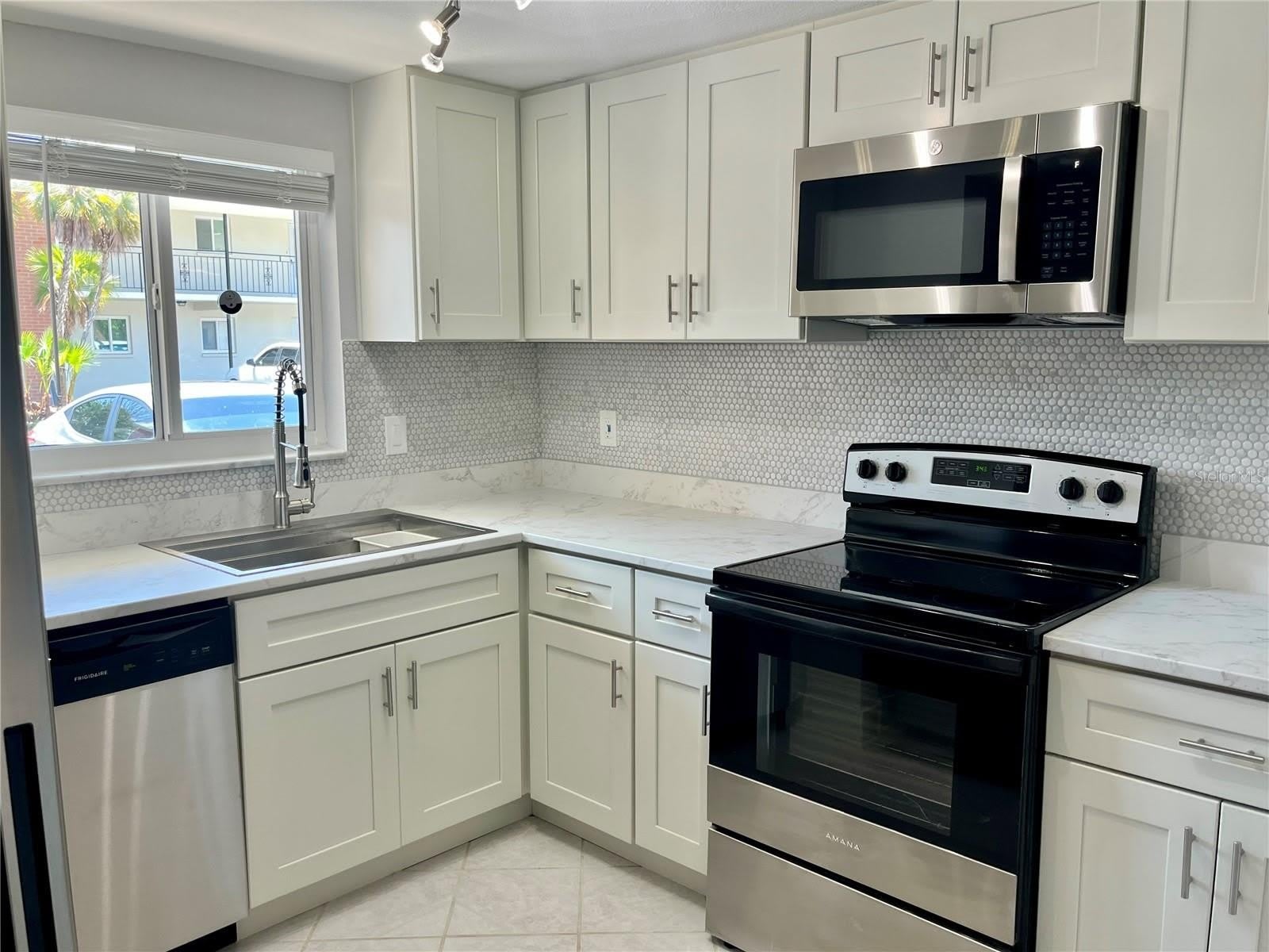 4550 OVERLOOK Drive NE – photo 4