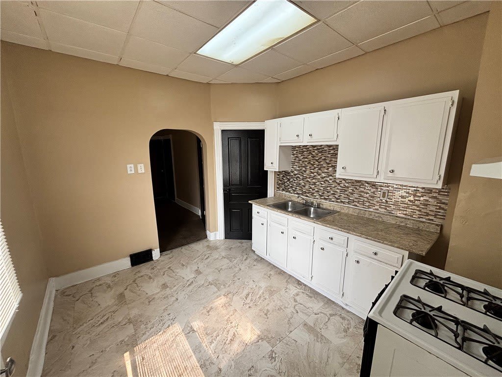 612 E 18th St – photo 5