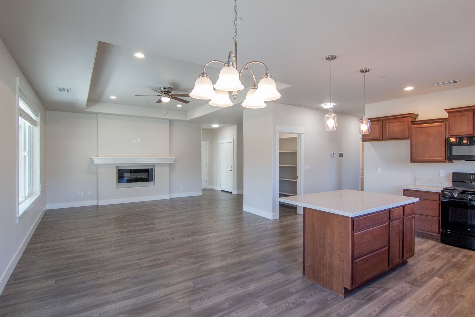Newer Home For Rent In North Redding Ca 500 Off Solar Garage Near I 5 – photo 2