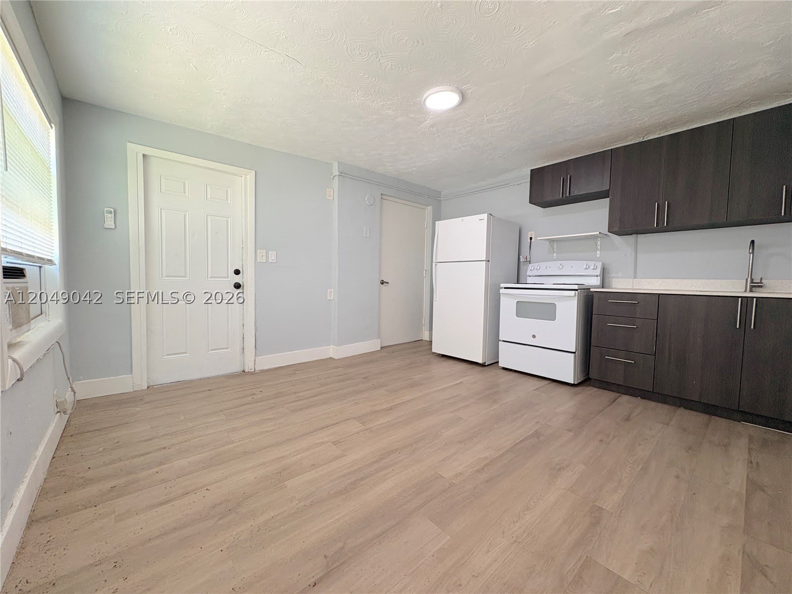 1825 Mckinley St – photo 2