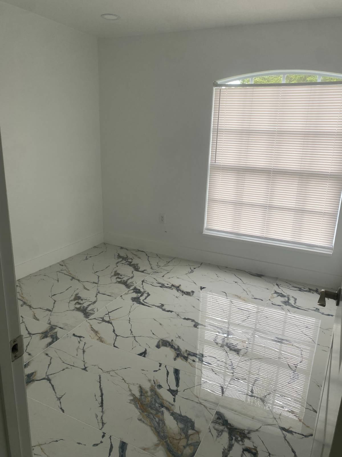 1210 Alden Terrace – photo 5