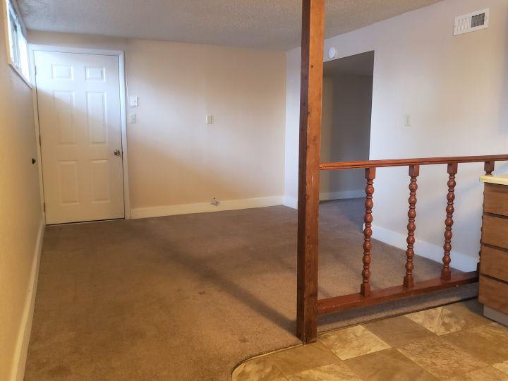 524 1 2 Avenue E – photo 3