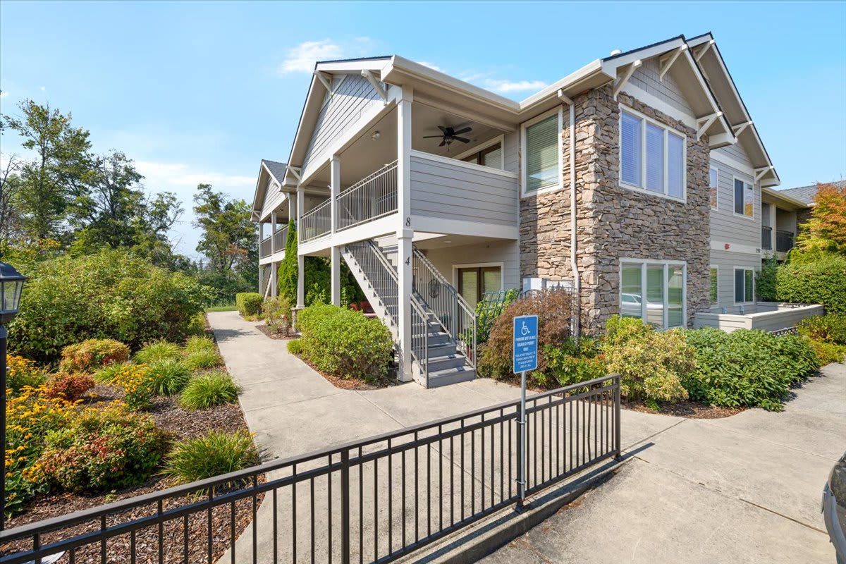 1280 Ashford Way #8 – photo 2