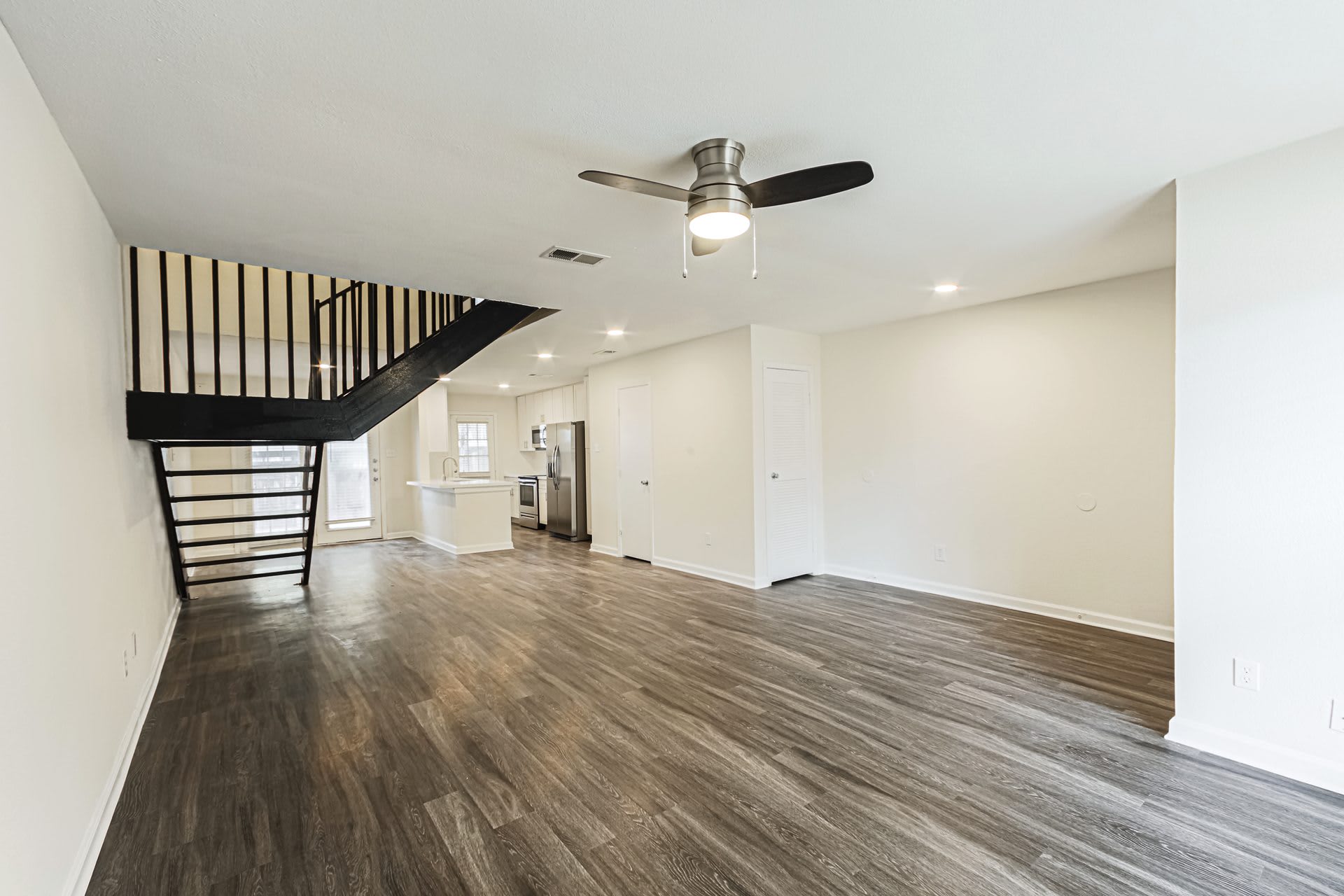 Roundhill Townhomes – photo 3