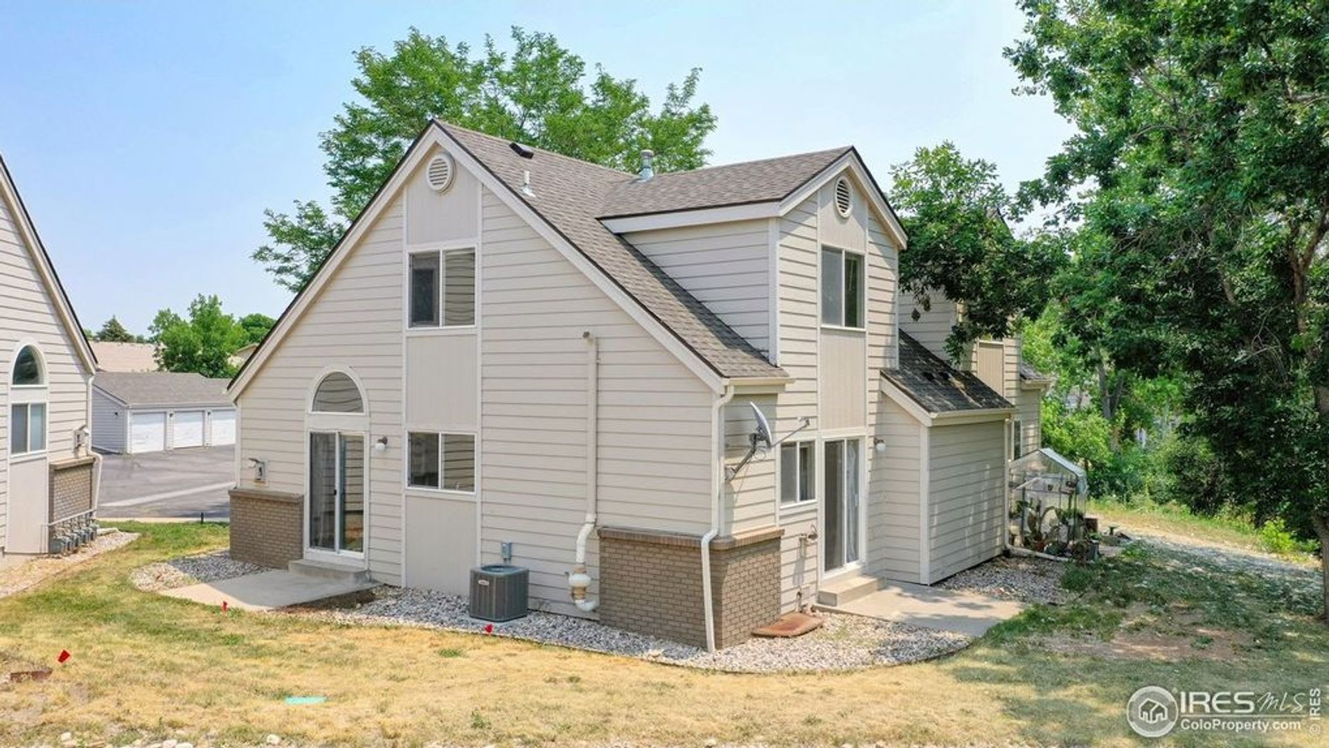 Spacious, Light-Filled Townhome in Fort Collins – photo 1