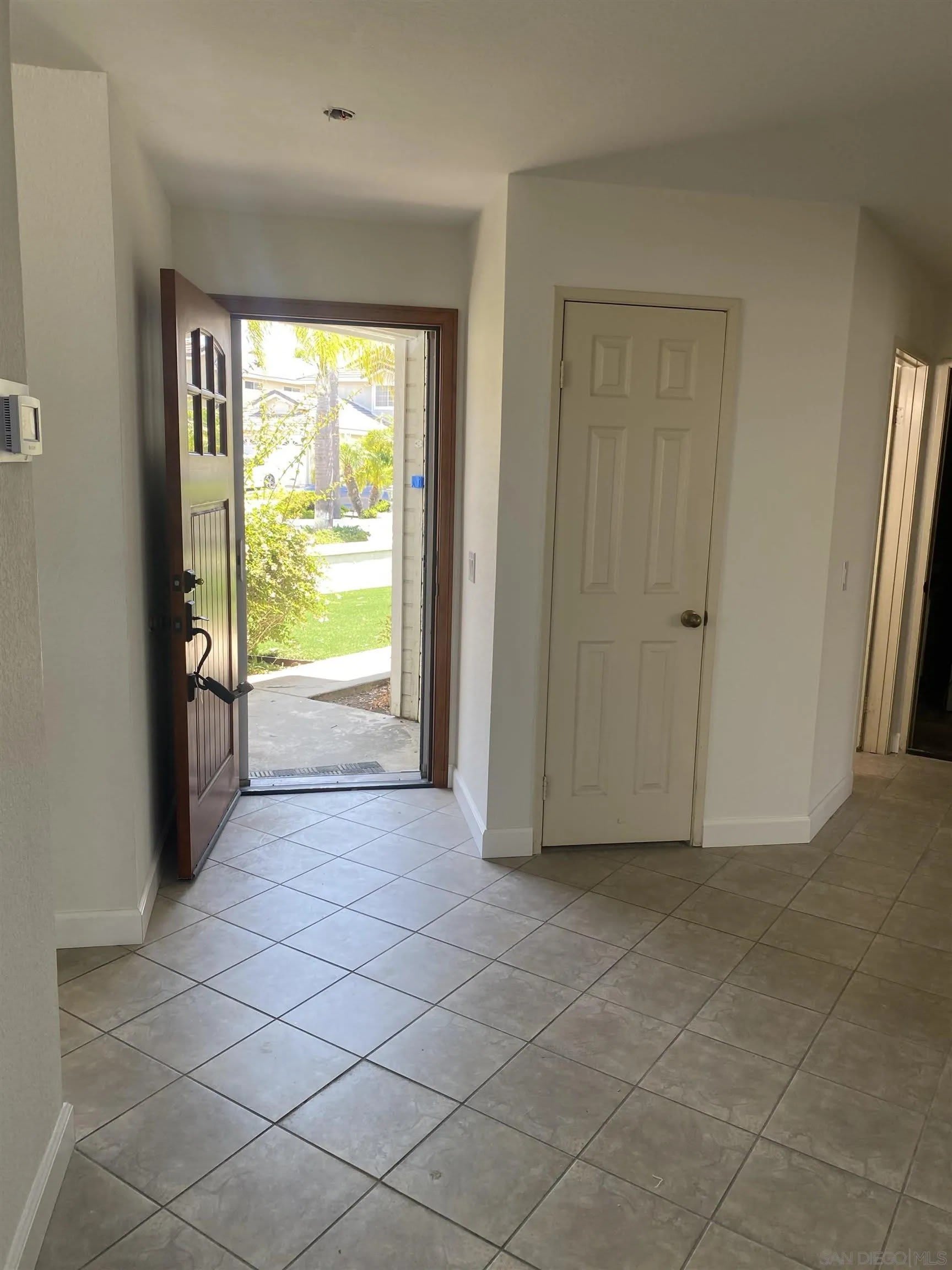 10754 Glendover Ln – photo 4