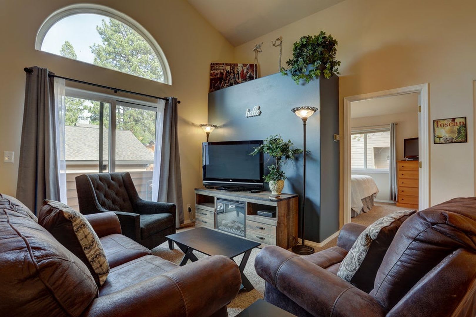 For Rent Furnished 2 Bed 2 Bath Plus Loft Powder Village Condo With Seasonal Pool Spa To Enjoy – photo 4