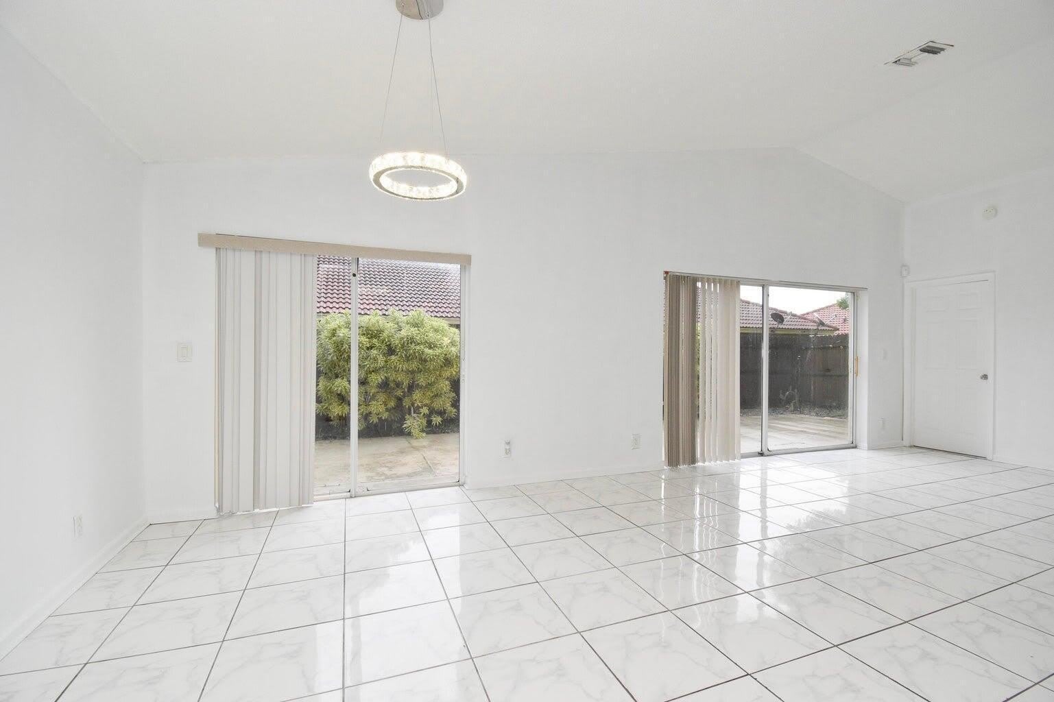 1456 Waterway Cove Drive – photo 2